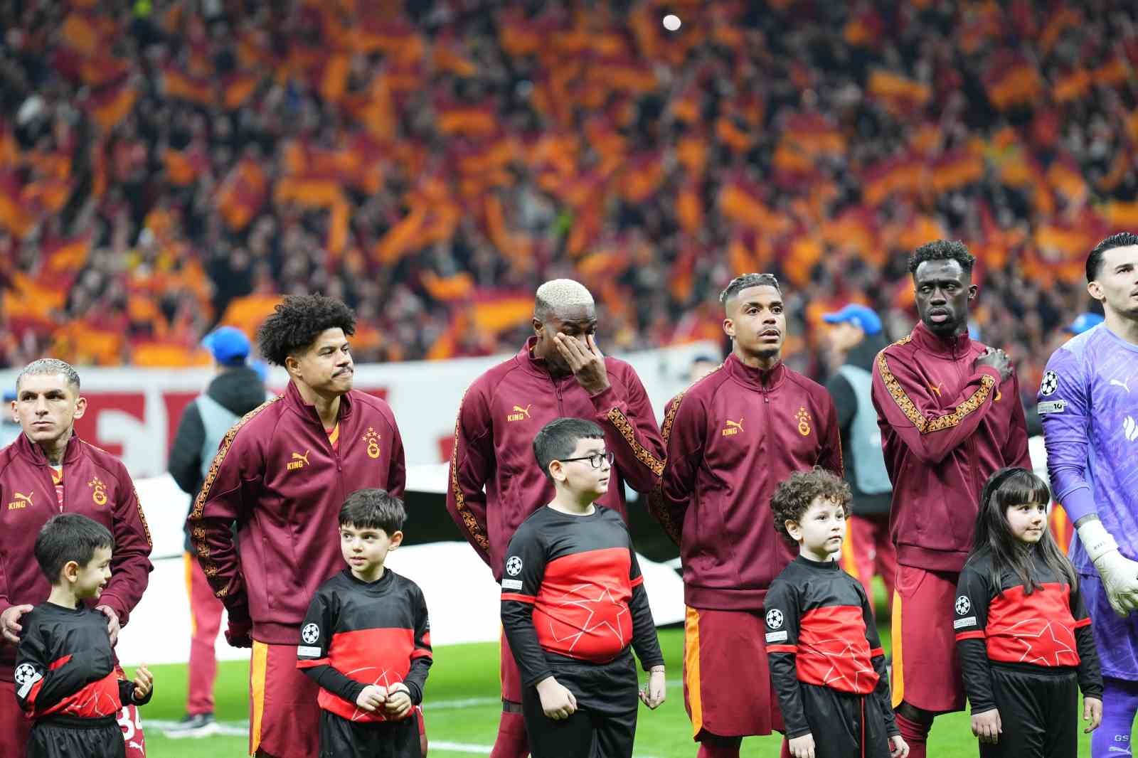 UEFA Şampiyonlar Ligi: Galatasaray: 1 - Liverpool: 0 (Maç devam ediyor)
