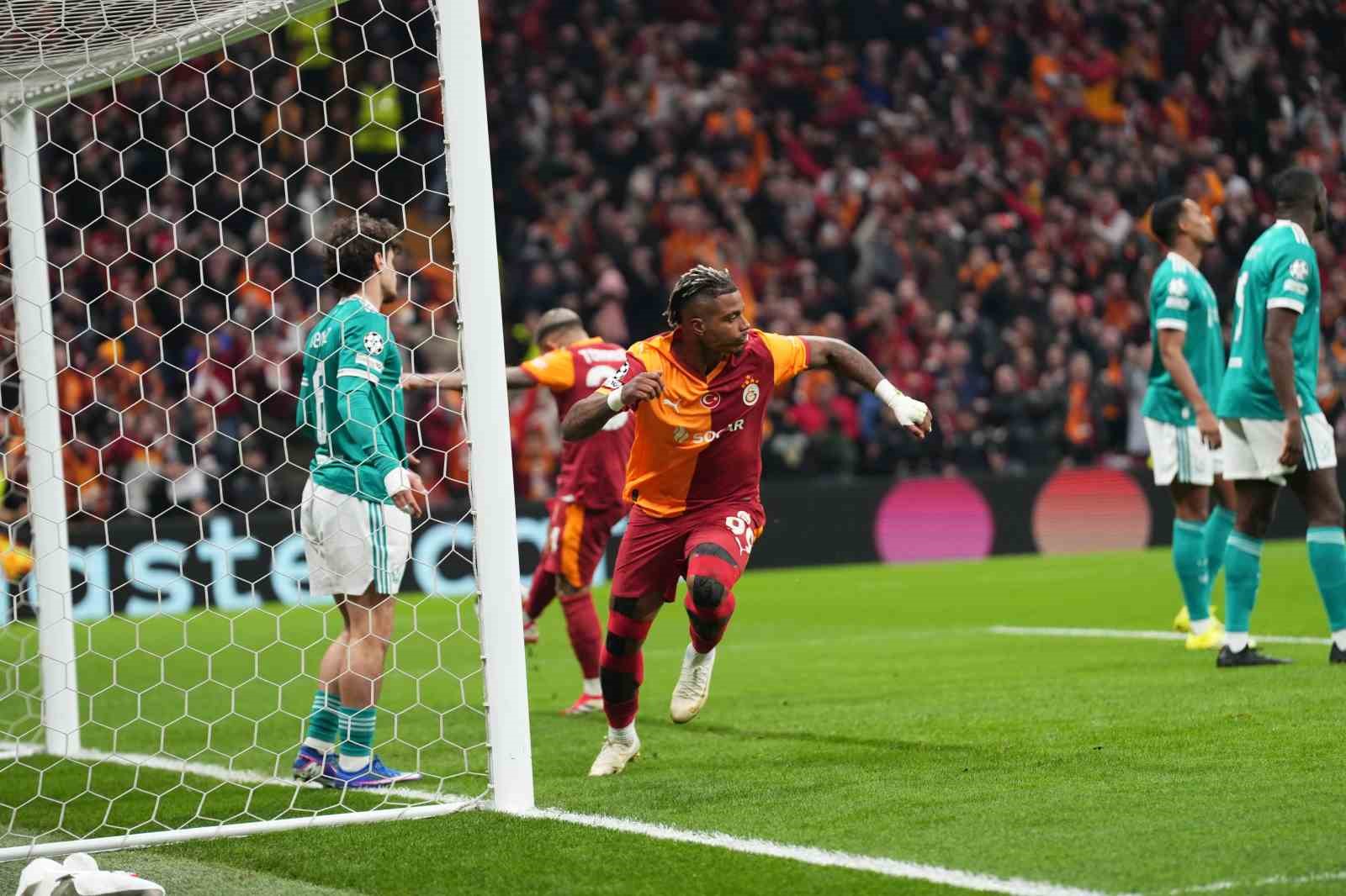 UEFA Şampiyonlar Ligi: Galatasaray: 1 - Liverpool: 0 (Maç devam ediyor)
