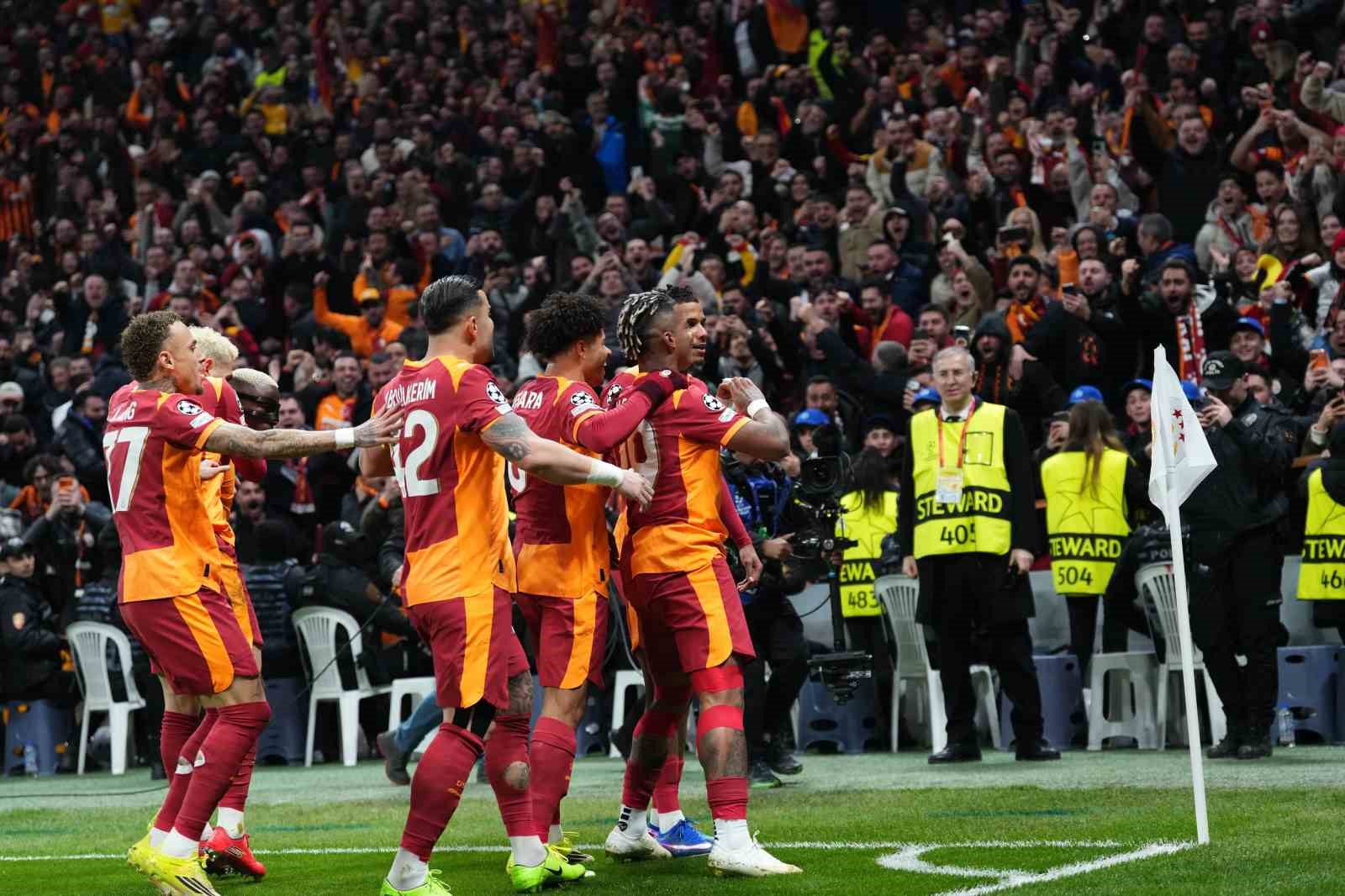 UEFA Şampiyonlar Ligi: Galatasaray: 1 - Liverpool: 0 (Maç devam ediyor)
