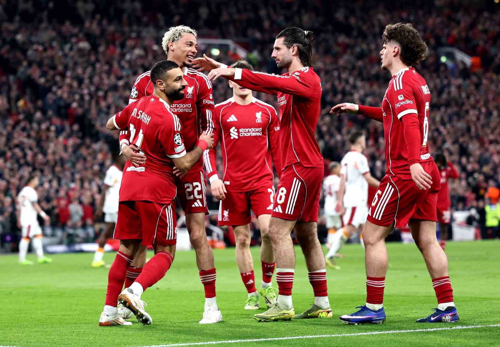 UEFA Şampiyonlar Ligi’nde çeyrek finalistler belli oldu
