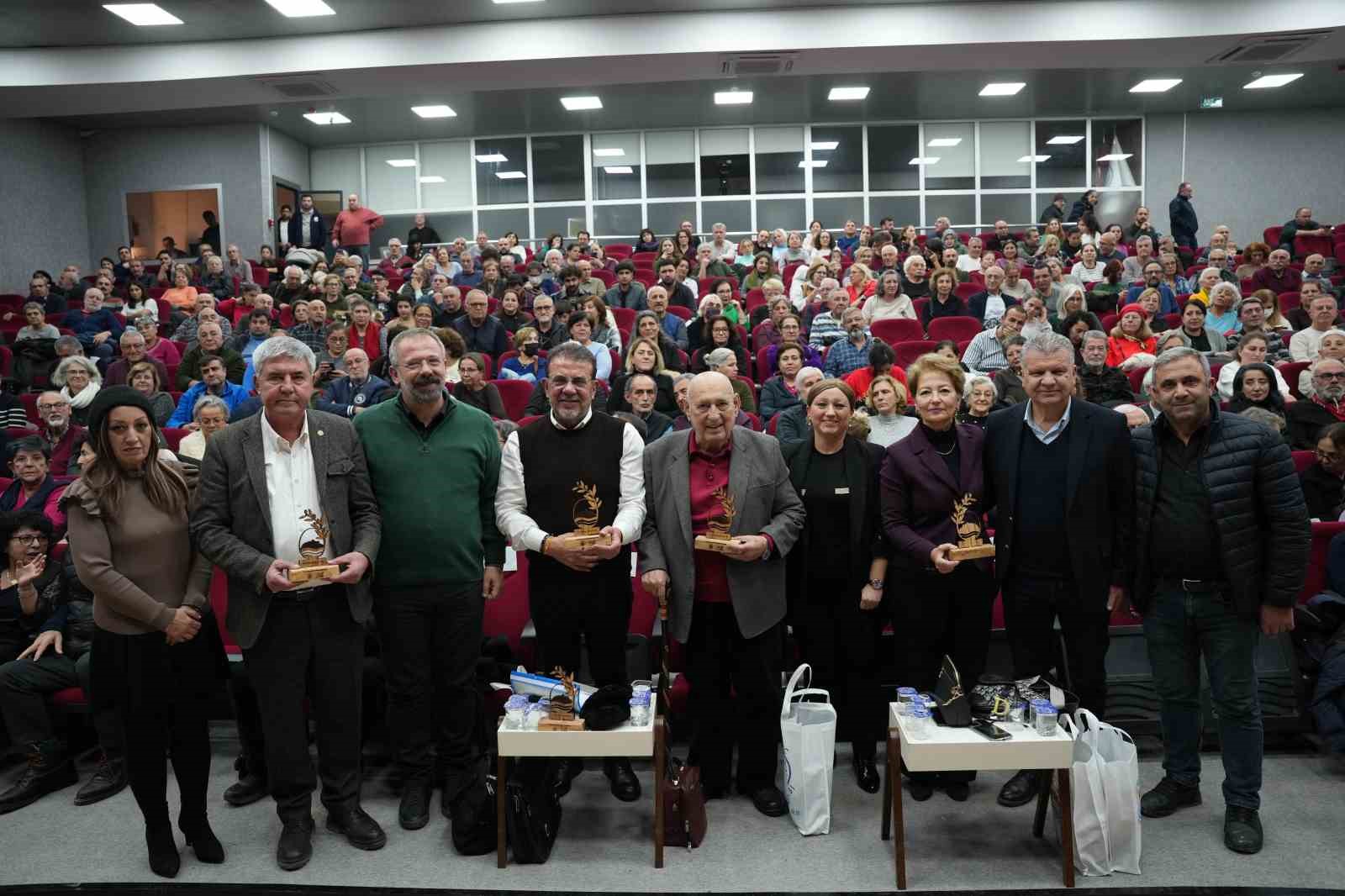 Uğur Mumcu Gömeç’te anıldı
