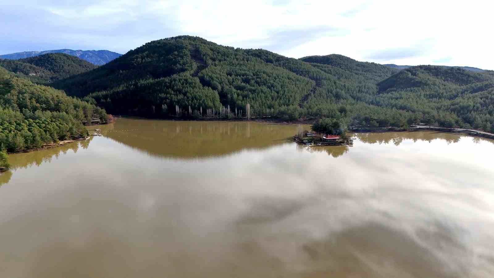 Ula Göleti suya kavuştu
