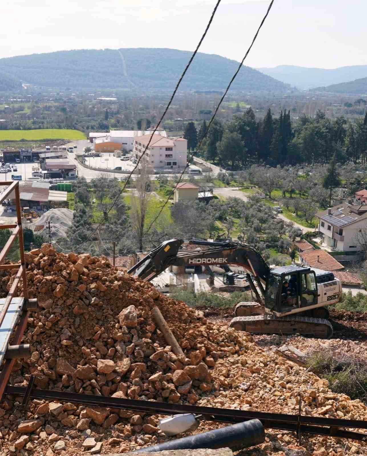 Ula’nın içme suyu hatları yenileniyor
