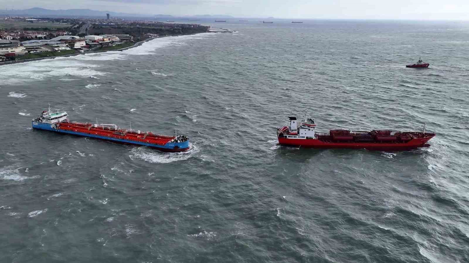 Ulaştırma ve Alt Yapı Bakanlığından İstanbul’da birbirine temas eden 2 tanker gemi açıklaması

