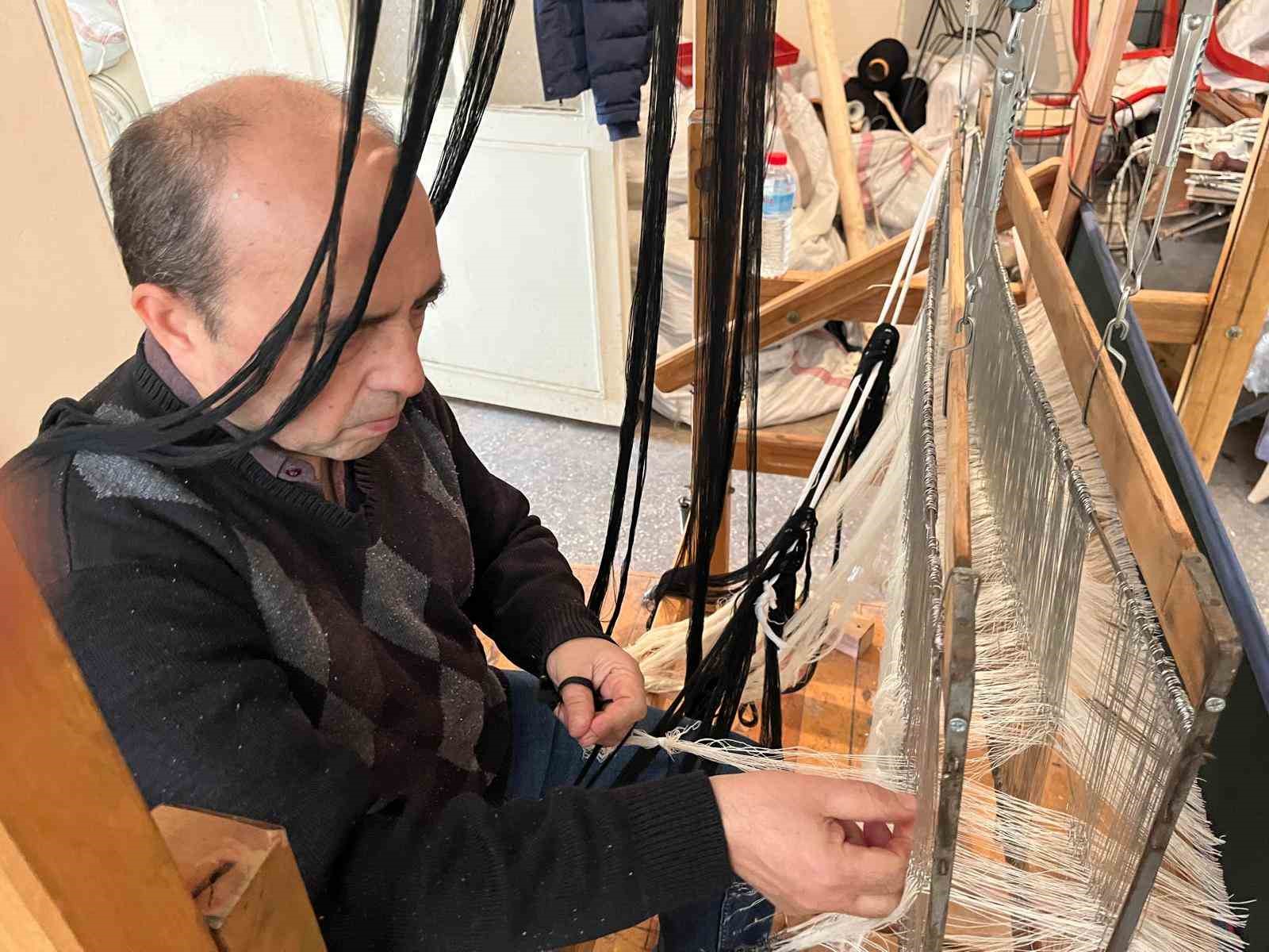 Ulayıcılık ve dokuma gençler tarafından ilgi görmüyor
Ulayıcılık ve dokuma gençler tarafından ilgi görmüyor