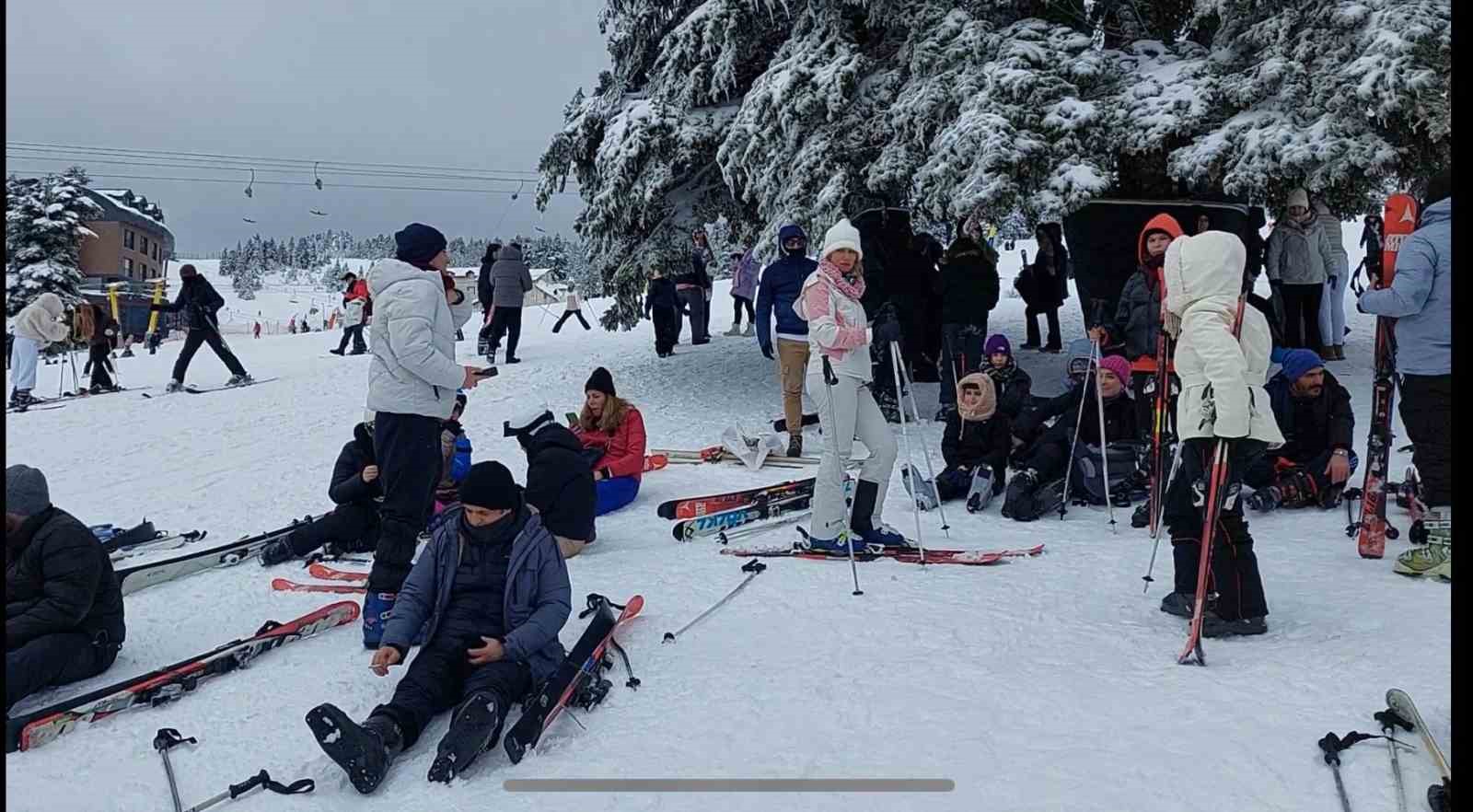 Uludağ’da telesiyej arızası: Mahsur kalan 40 tatilci kurtarıldı

