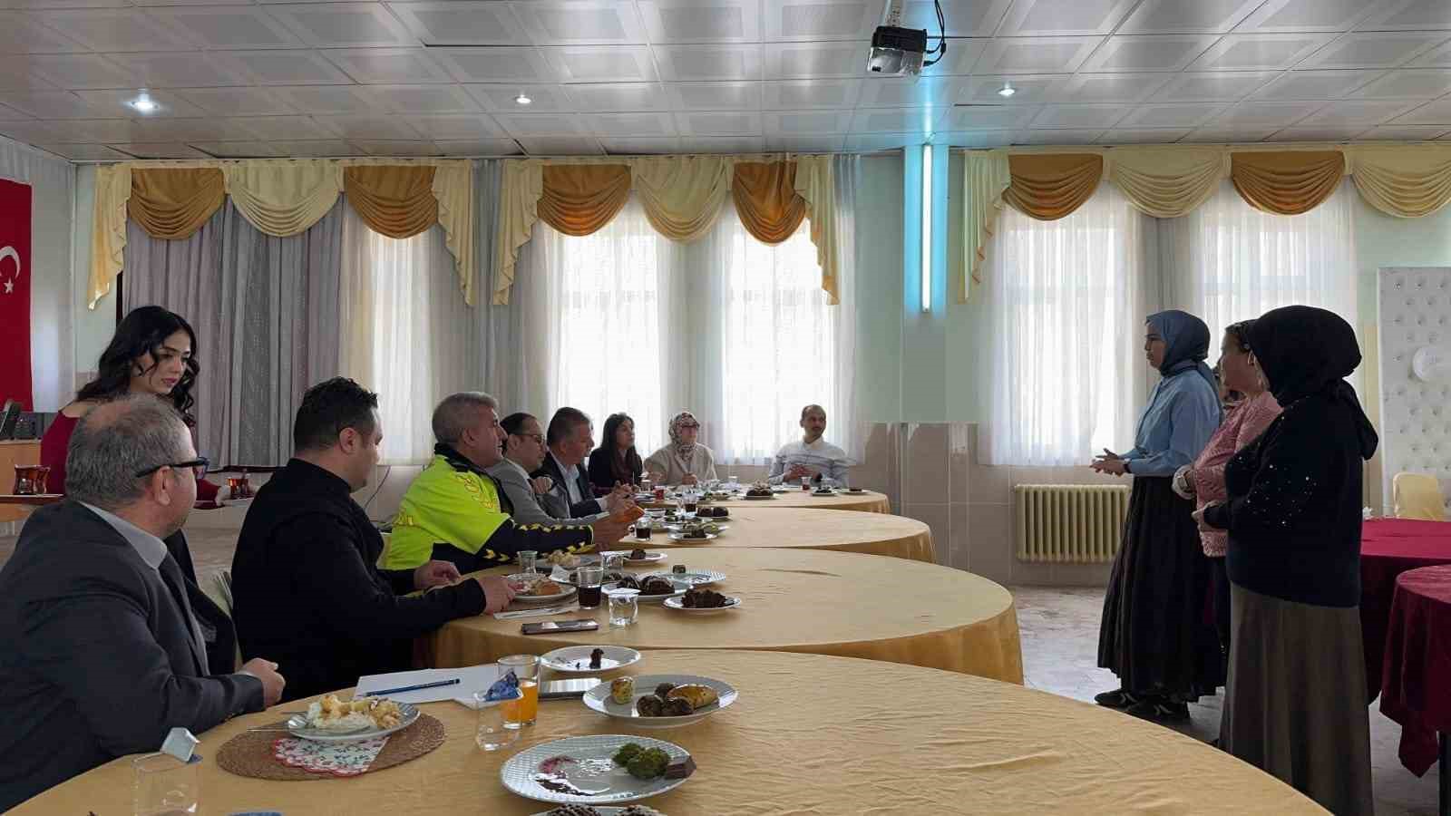 Ulukışla’da pastacılık kursiyerleri hünerlerini sergiledi
