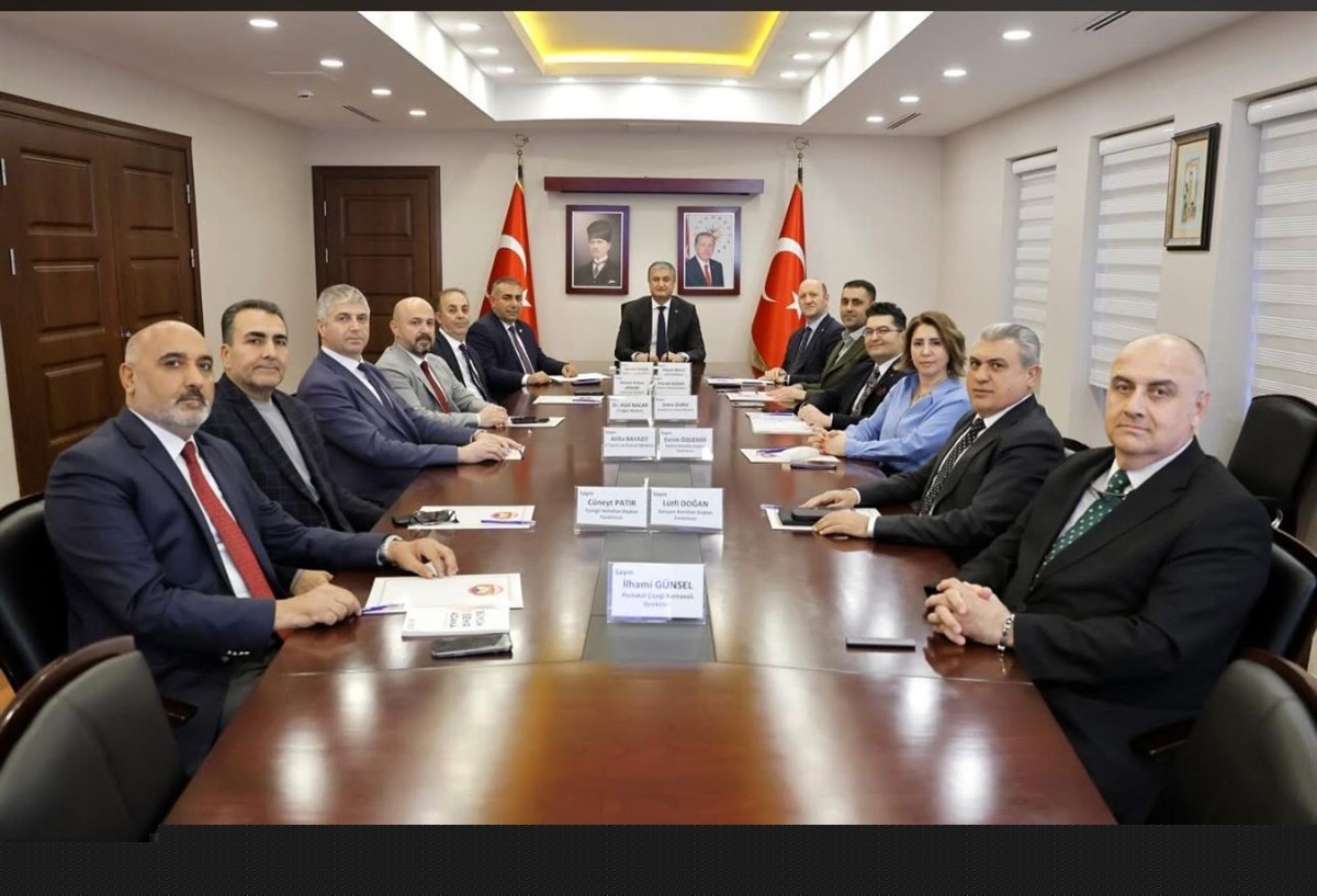 Uluslararası Adana Portakal Çiçeği Karnavalı hazırlıkları değerlendirildi
