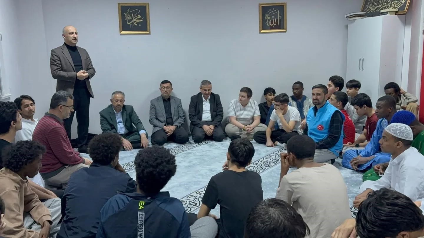 Uluslararası öğrencilere gurbette bayram morali
