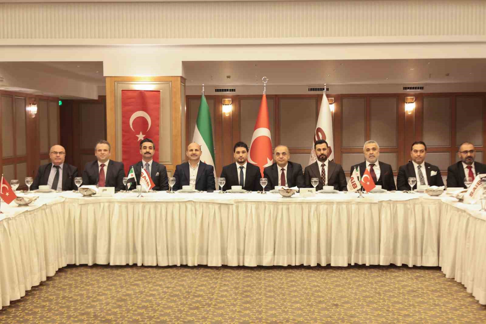 Uluslararası Suriye ve Türk İş Adamları Derneği (SAİB) ilk genel kurulunu gerçekleştirdi
Uluslararası Suriye ve Türk İş Adamları Derneği (SAİB) ilk genel kurulunu gerçekleştirdi