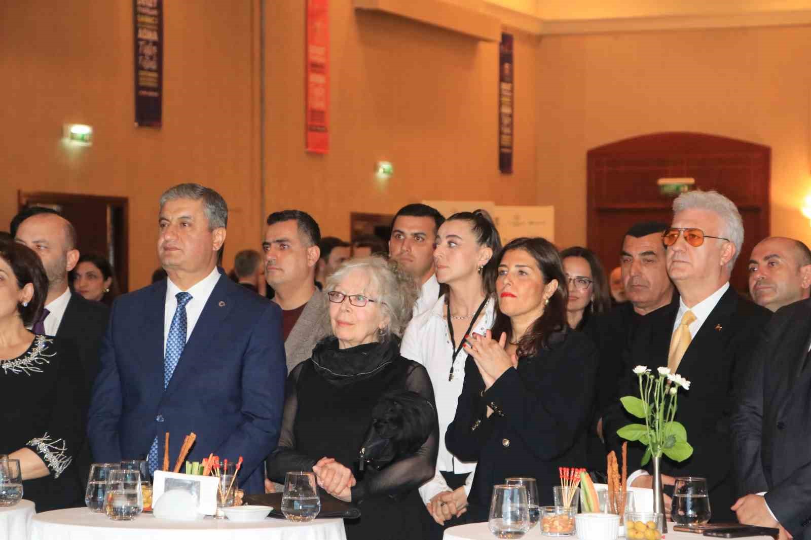 Uluslararası Tiyatro Festivali’nde, "Yaşam Boyu Başarı Ödülü" sahibini buldu
