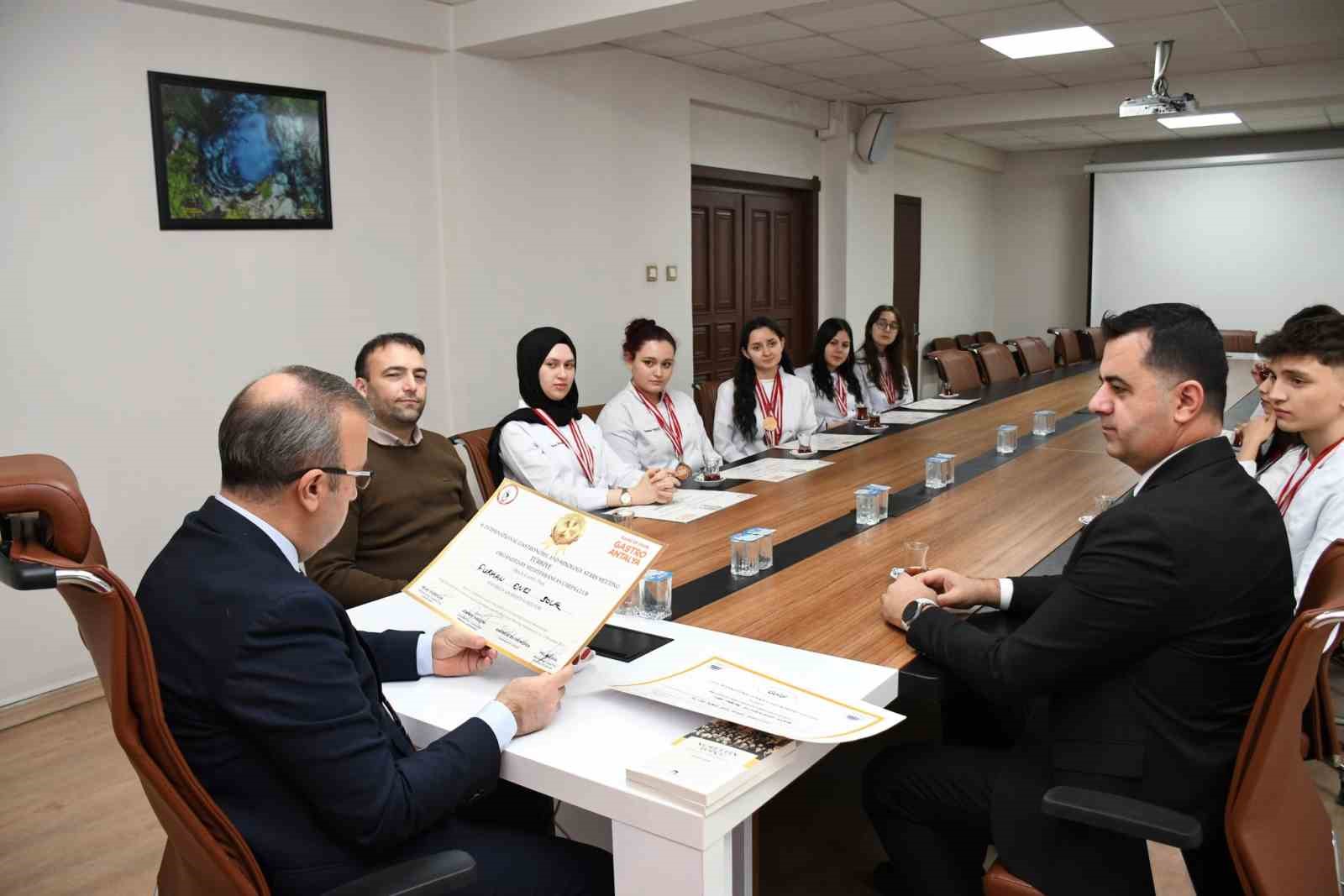 Uluslararası yemek yarışmalarında Eskişehir’e 1 kupa ve 35 madalya
