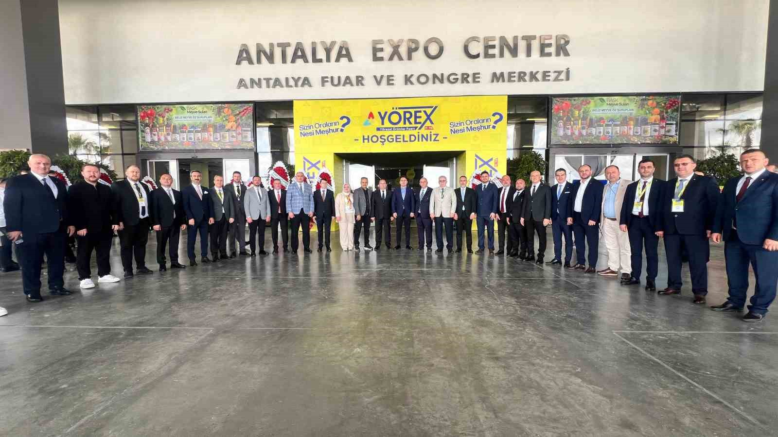 Uluslararası yöresel ürünler fuarında Düzce standına büyük ilgi
