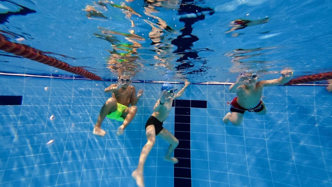 Ümraniye Belediyesi yüzme sporunu herkes için erişilebilir kılıyor
