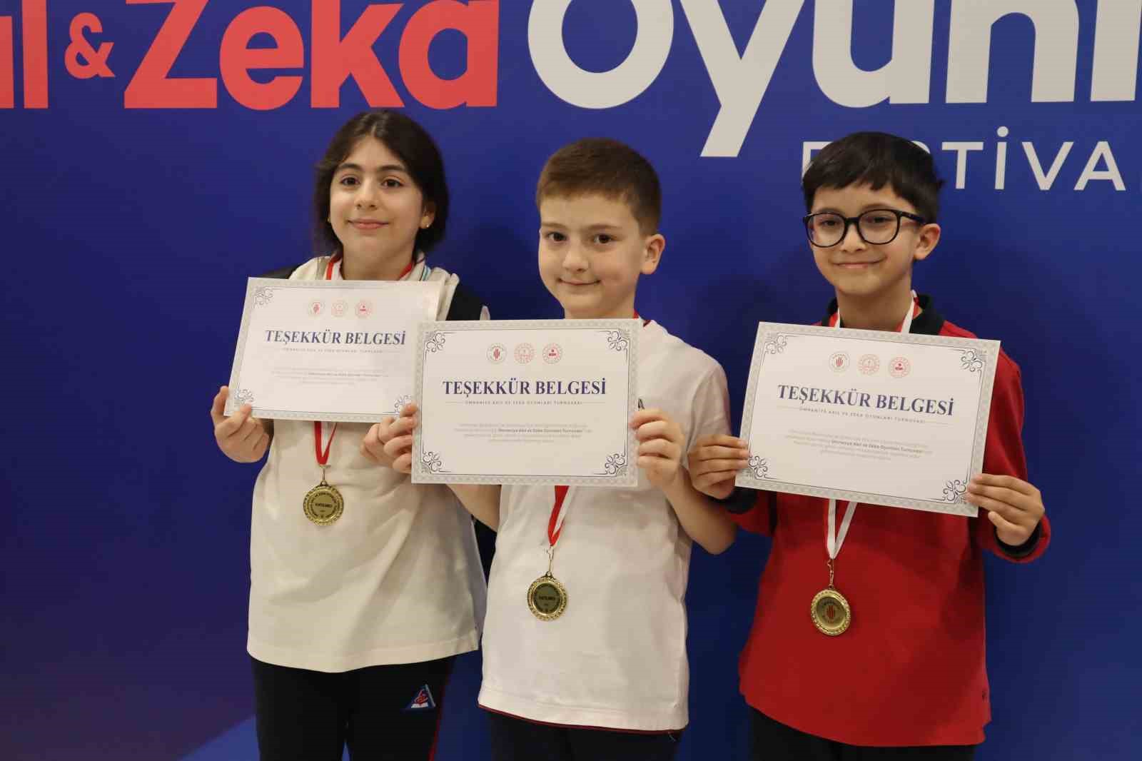 Ümraniye’de Akıl ve Zeka Oyunları Festivali: 257 öğrenci kıyasıya yarıştı
