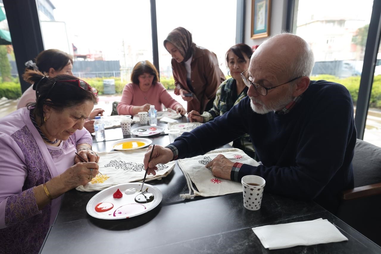 Ümraniye’de Litvanya’dan gelen katılımcılardan Aktif Yaşam Merkezi’ne ziyaret
