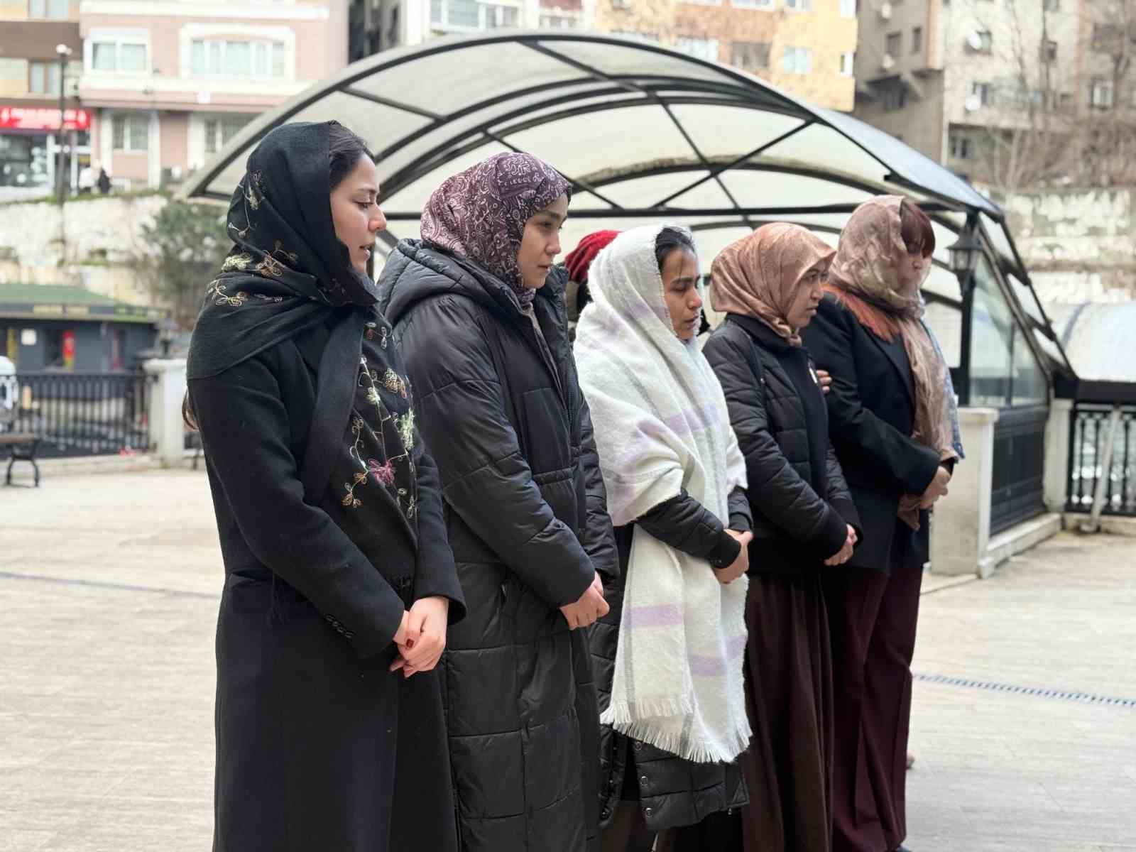 Ümraniye’de öldürülen Özbekistanlı Sayyora için gıyabi cenaze namazı kılındı
