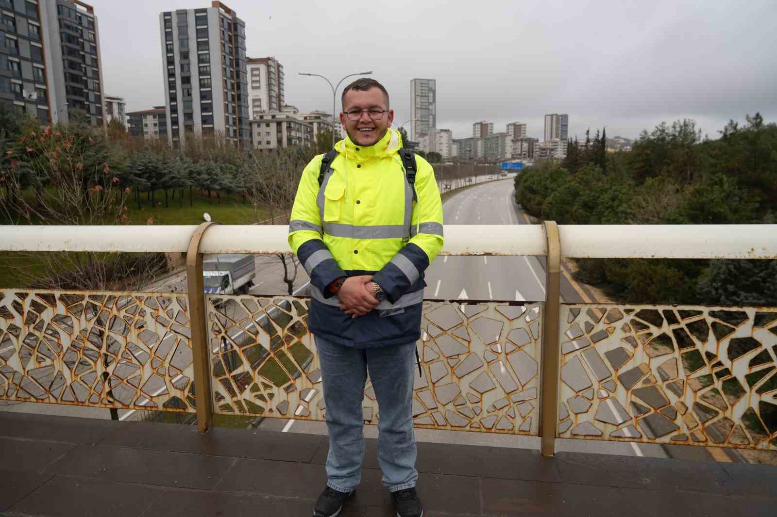 Umreye gitmek için Giresun’dan yürüyerek yola çıktı, 12. gününde Gaziantep’e ulaştı
