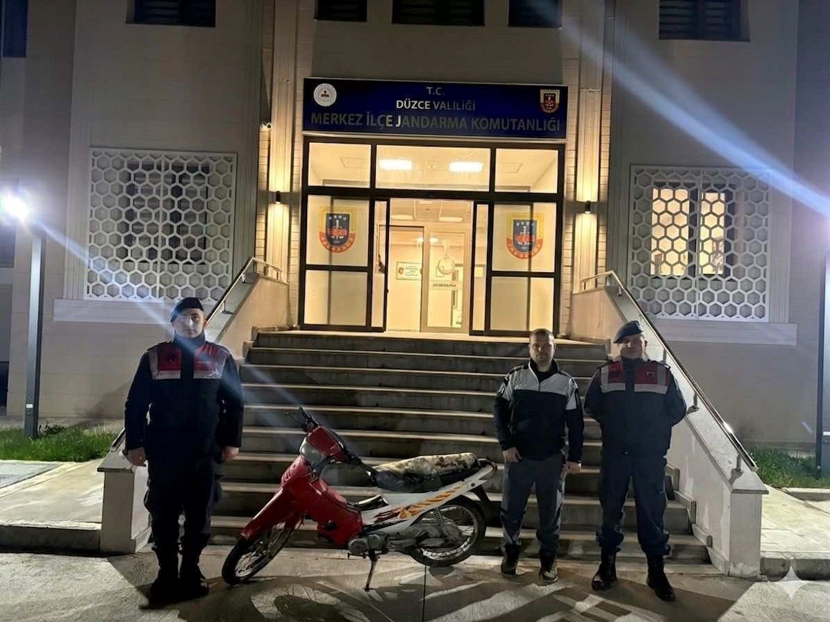 Umudunu kestiği motosikletine 3 yıl sonra jandarma sayesinde kavuştu
