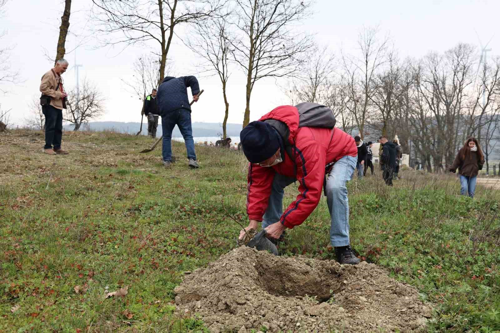 Unçukuru Mahallesi’nde atıl arazi Umut Ormanı’na dönüşüyor
