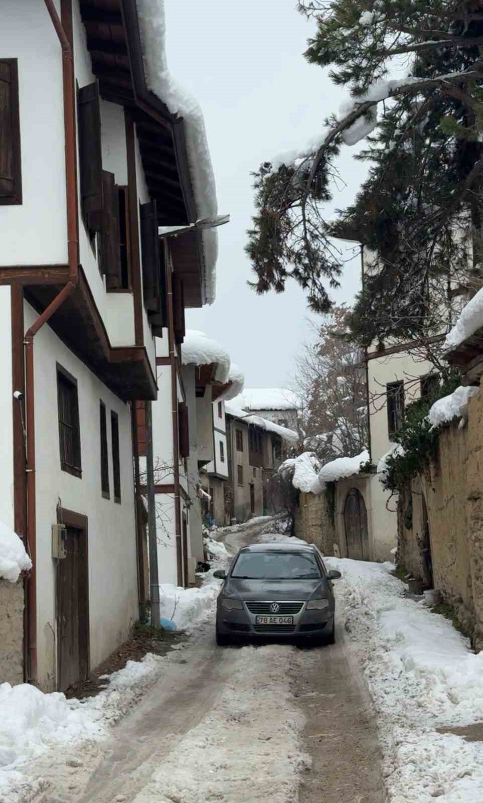 UNESCO kenti Safranbolu’da buzdan görsel şölen
