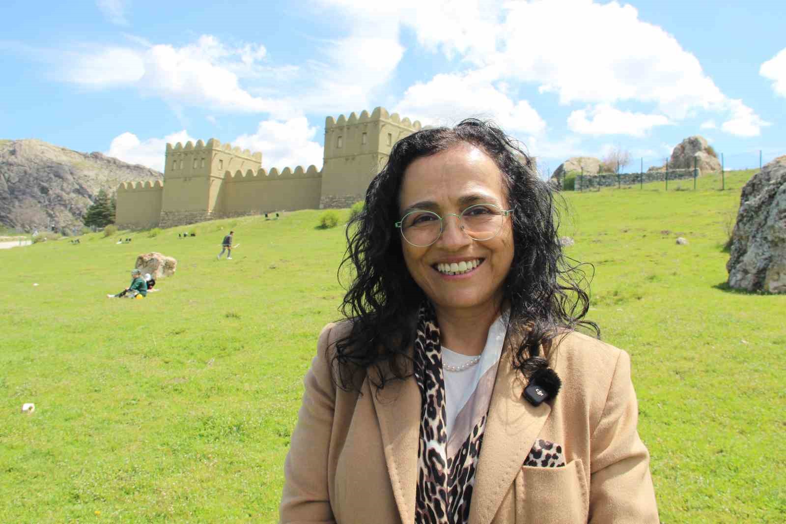 UNESCO Komitesi Üyesi Prof. Dr. Özünel: "Hattuşa, UNESCO’nun dünya ve insanlığa barış getirme idealinin önemli bir temsilcisi"
