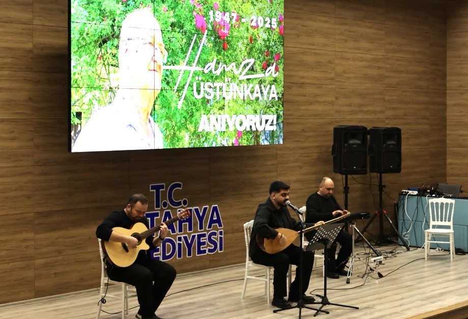 UNESCO Yaşayan İnsan Hazinesi unvanına sahip çini ustası için "Anma Gecesi"
