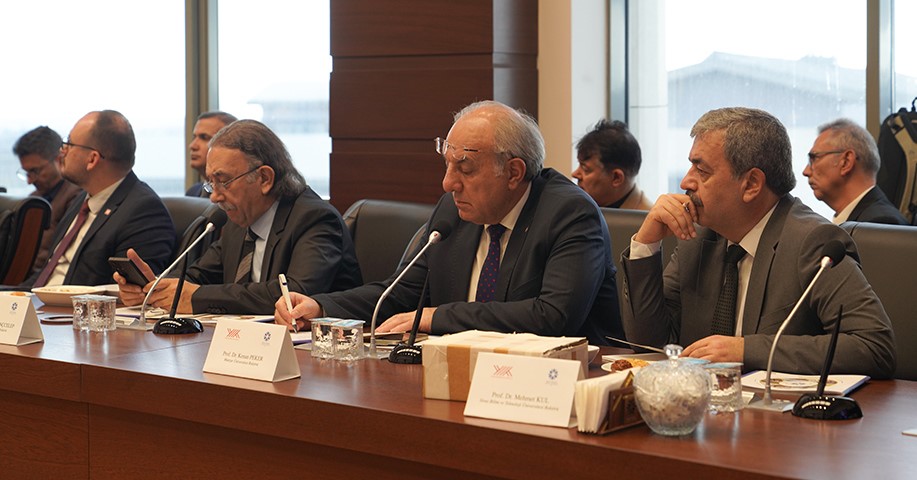 ÜNİDAP 8. dönem toplantsı YÖK Başkanı Özvar Başkanlığında ETÜ’de gerçekleştirildi
