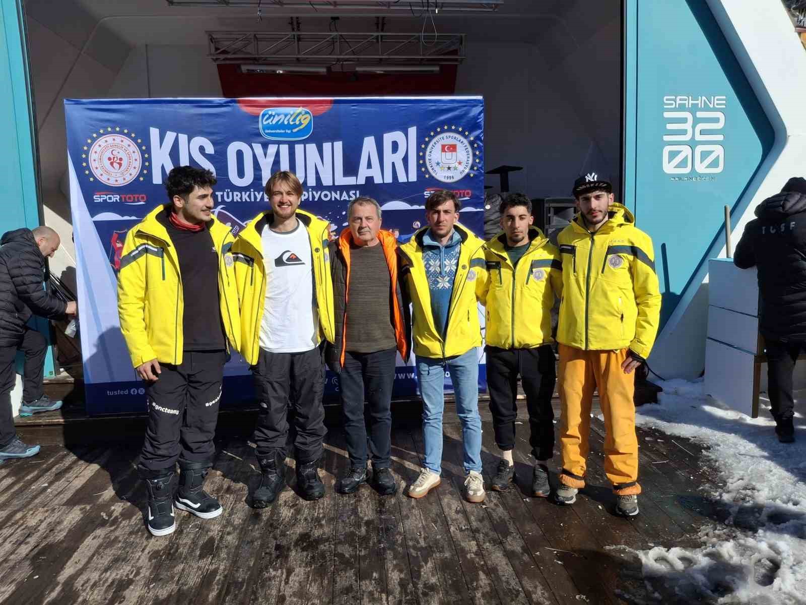 Ünilig kış oyunlarında Atatürk Üniversitesi rüzgârı
