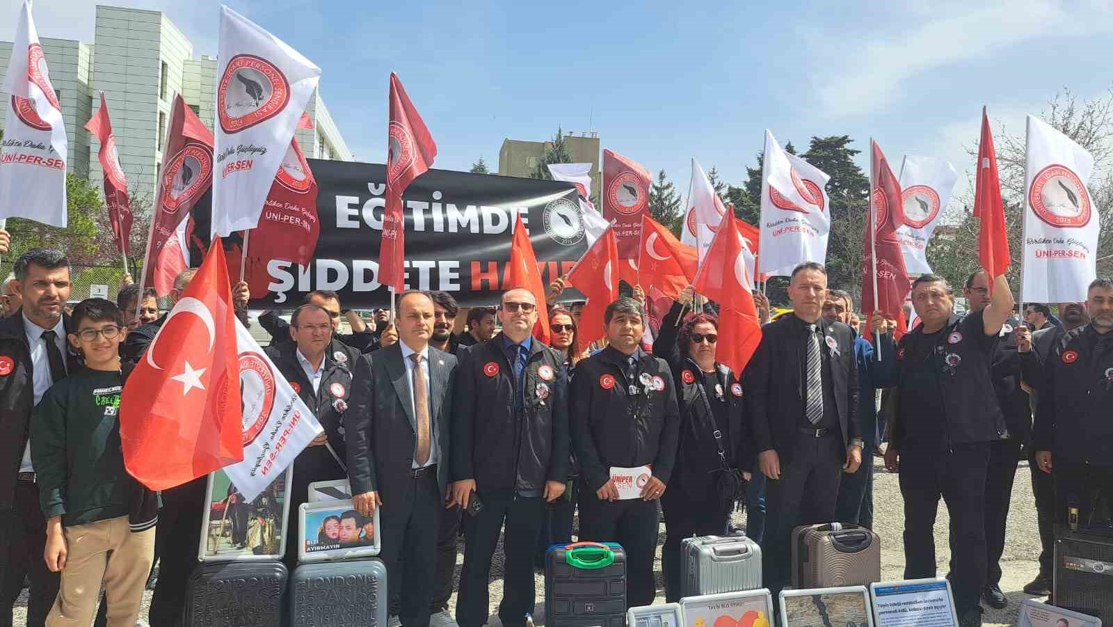 ÜNİPERSEN YÖK önünde: Eğitimde şiddet ve haklar için çağrı
