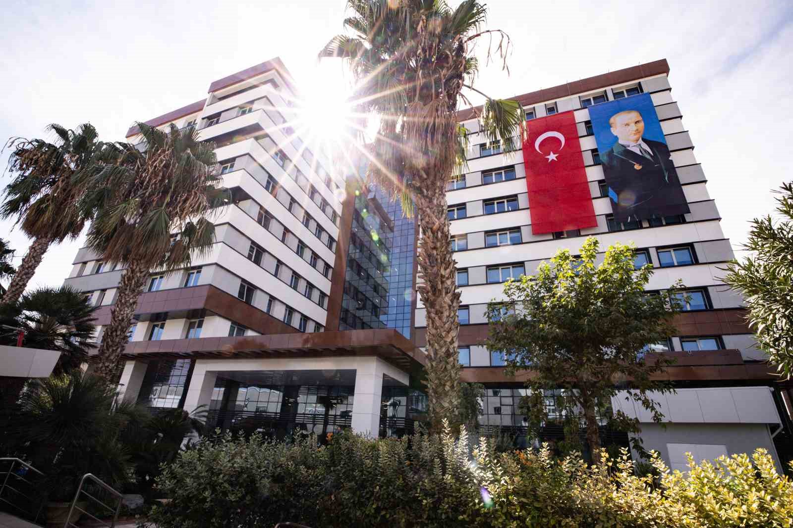 Üniversite kampüsünde, yağmur suyu hasatıyla 45 gün yetecek 546 ton su depolandı
