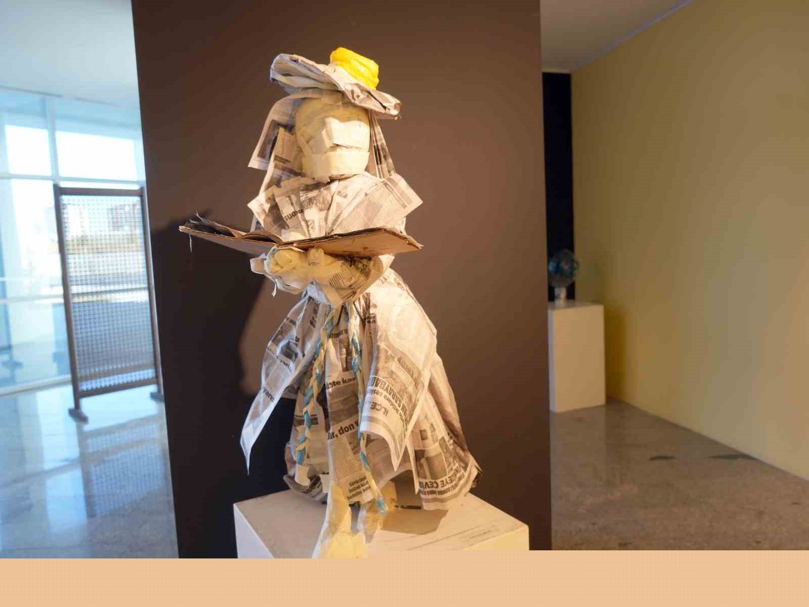 Üniversite öğrencileri atıkları sanata dönüştürdü
Üniversite öğrencileri atıkları sanata dönüştürdü