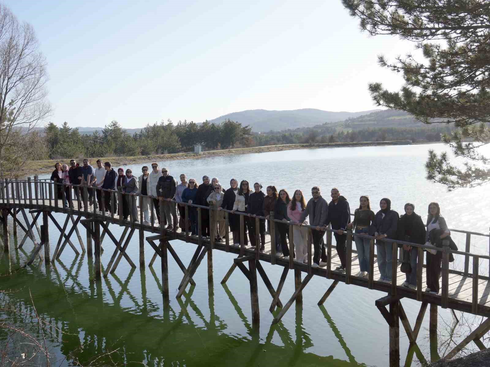 Üniversite öğrencileri Daday’ın tarihi mekanlarını ve turistik alanlarını gezdi
Üniversite öğrencileri Daday’ın tarihi mekanlarını ve turistik alanlarını gezdi