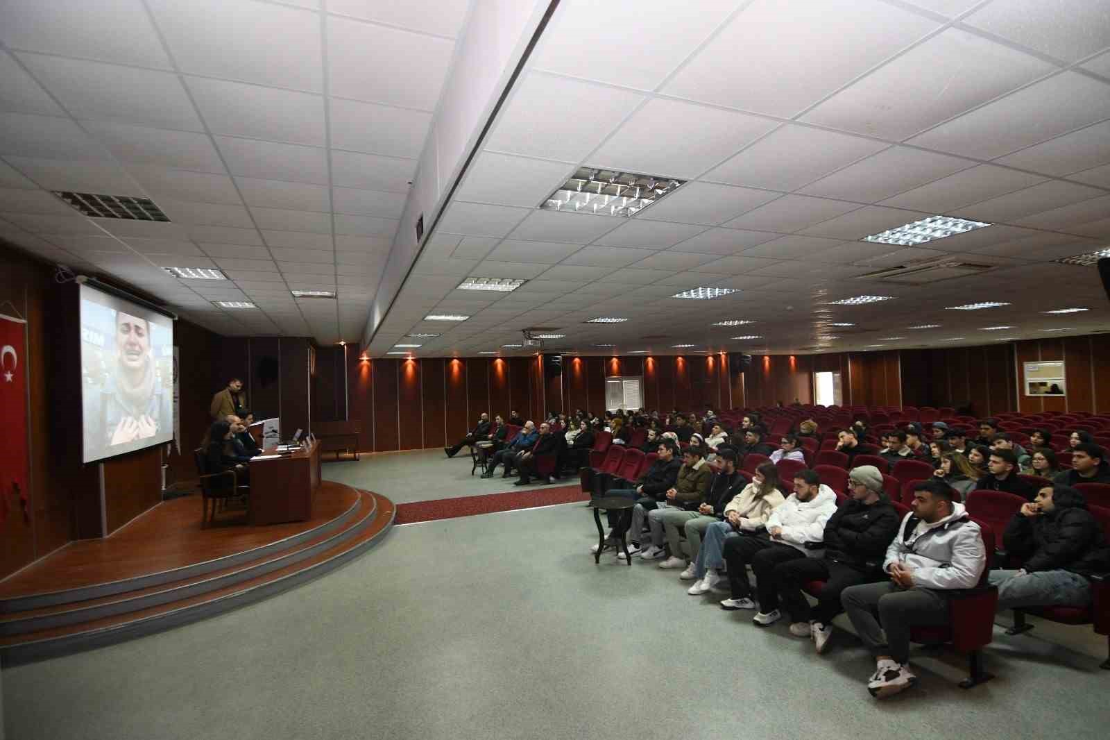 Üniversite öğrencileri dolandırıcılığa karşı bilgilendirildi
