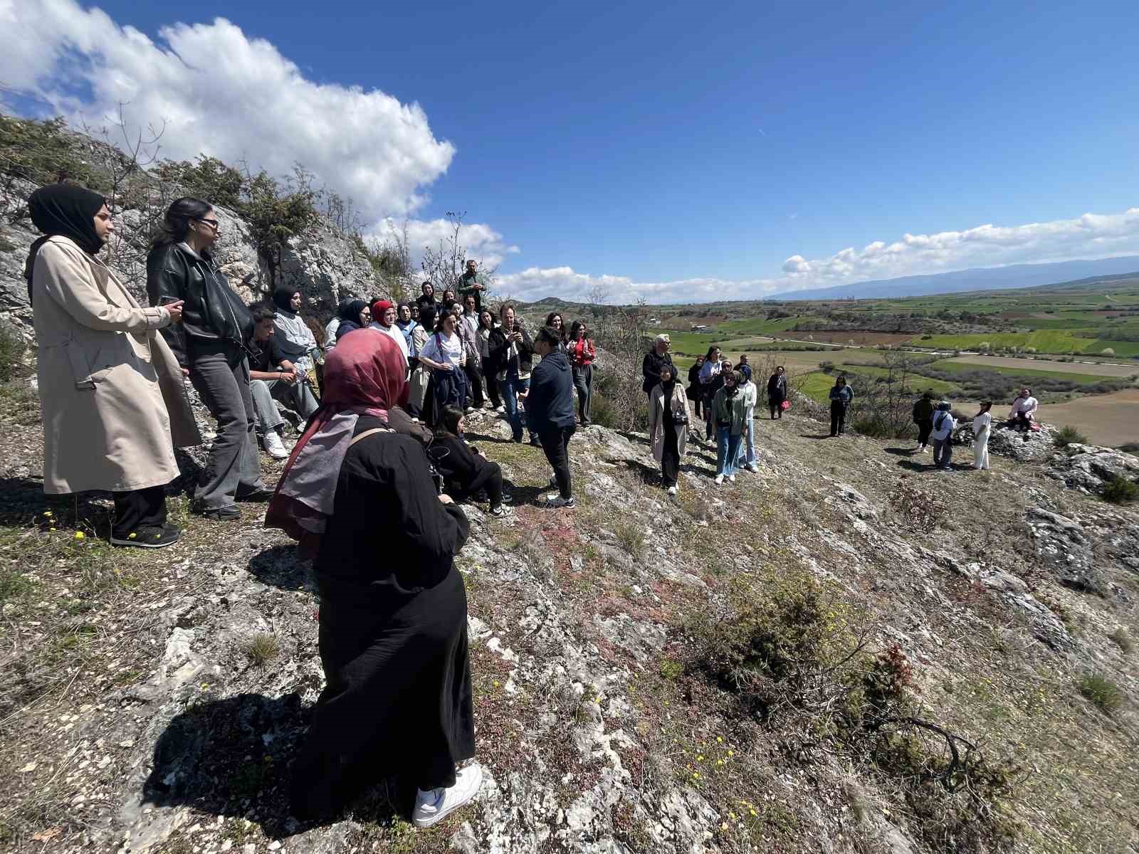 Üniversite öğrencilerinden binlerce yıllık tarihe yolculuk
