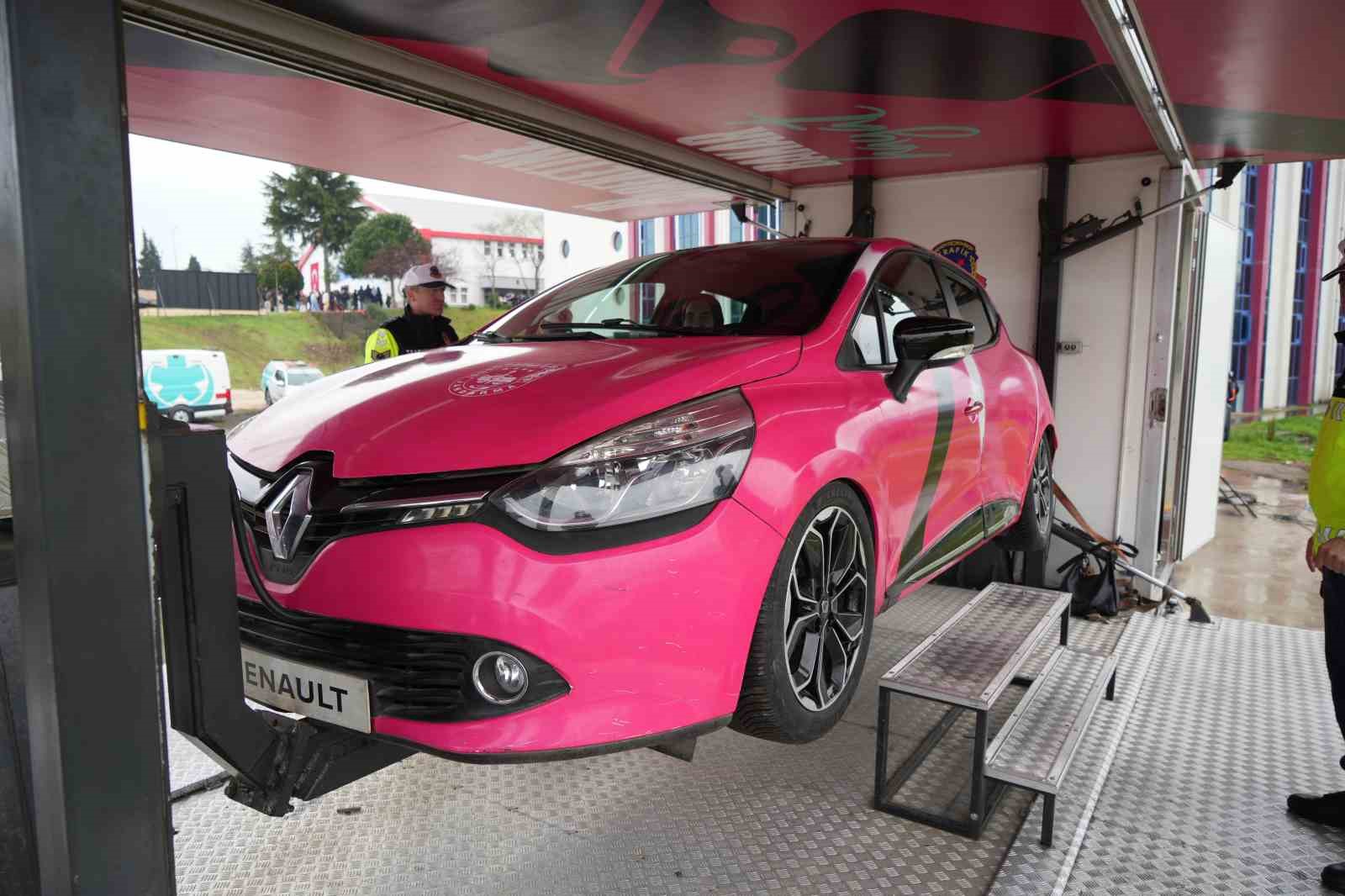 Üniversite öğrencilerinden simülasyon aracına yoğun ilgi
