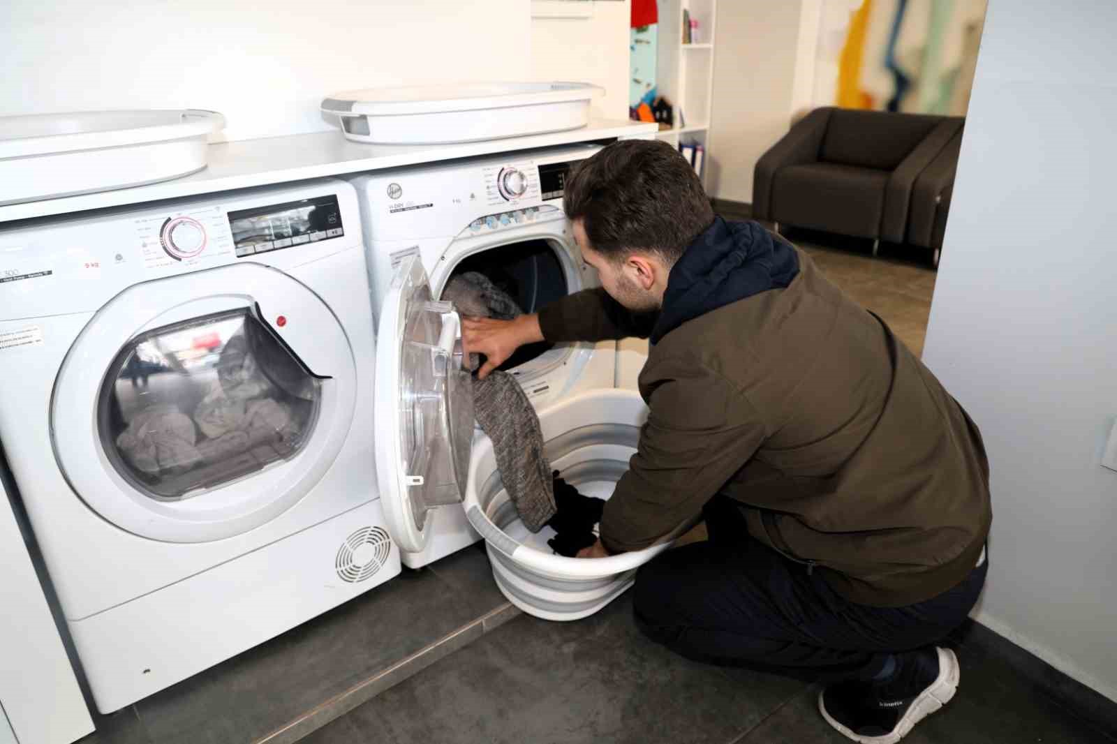 Üniversite öğrencilerine ücretsiz çamaşırhane hizmeti
