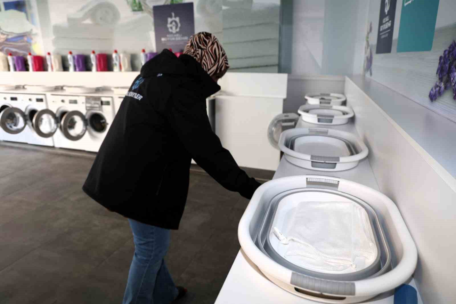 Üniversite öğrencilerine ücretsiz çamaşırhane hizmeti
