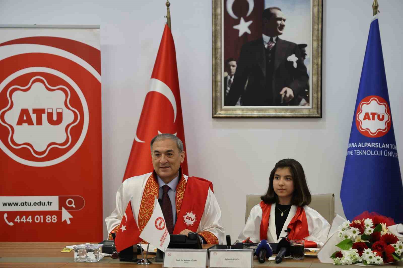 Üniversite senatosu 1 günlüğüne çocukların oldu
