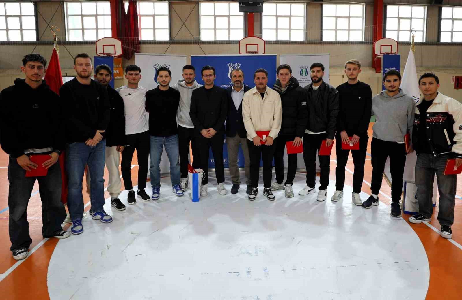 Üniversiteler arası turnuva başarıları ödüllendirildi
