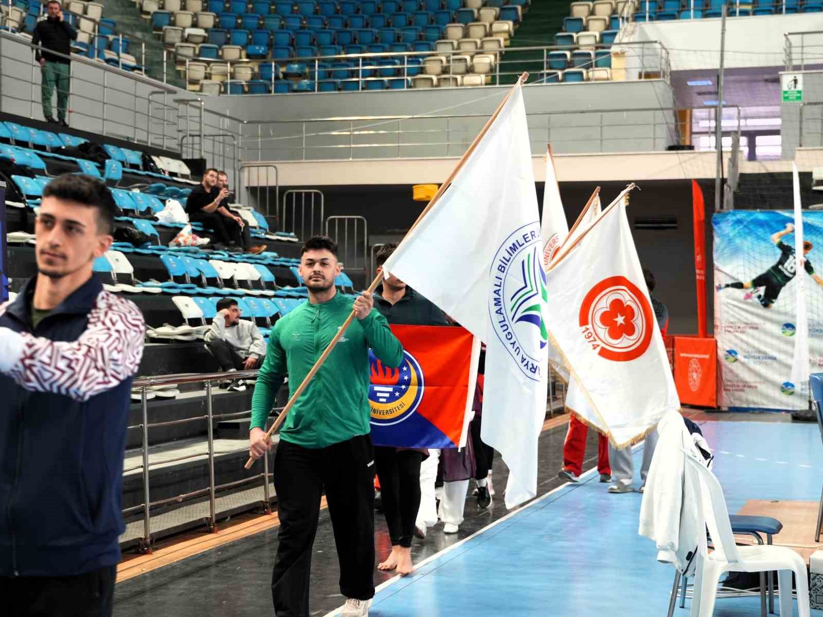Üniversitelerarası Wushu Türkiye Şampiyonası Sakarya’da başladı
