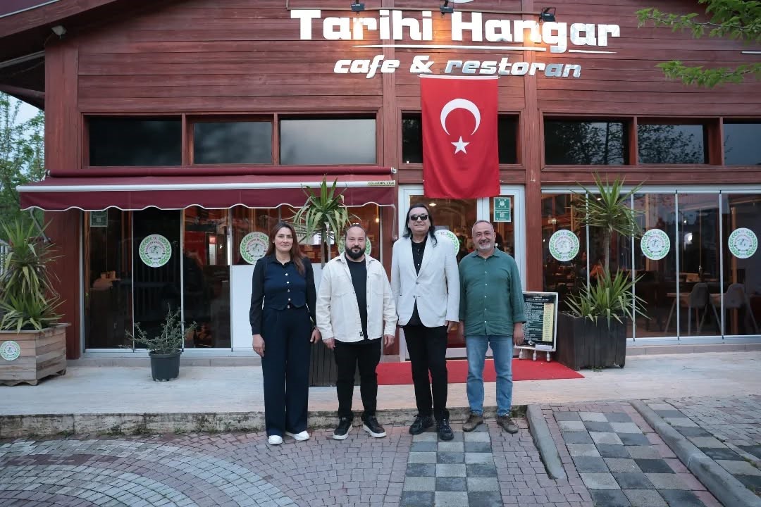 Ünlü sanatçı Kırdar İncirliova’da ağırlandı
