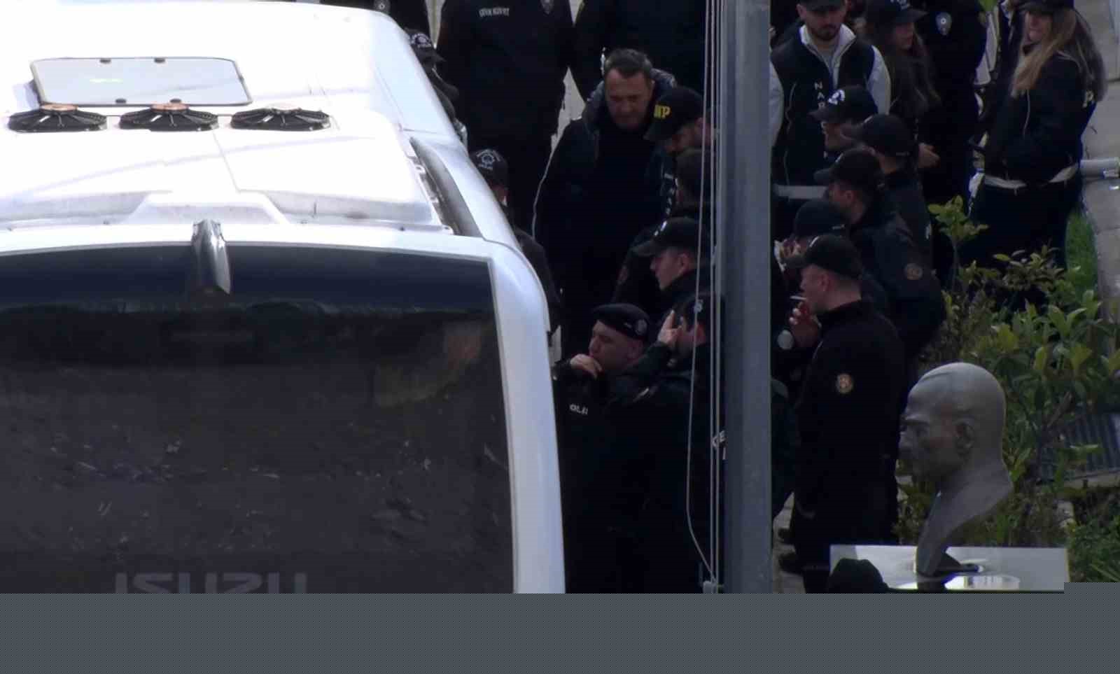 Ünlüler saç ve kan örnekleri alınmak üzere Adli Tıp Kurumu’na getirildi
