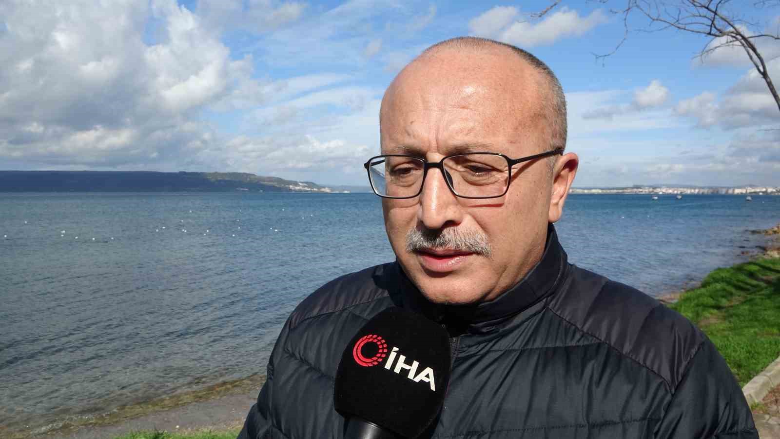 Unutulmayan fedakarlık: Kolunda kemoterapi serumuyla deprem bölgesinde çalıştı
