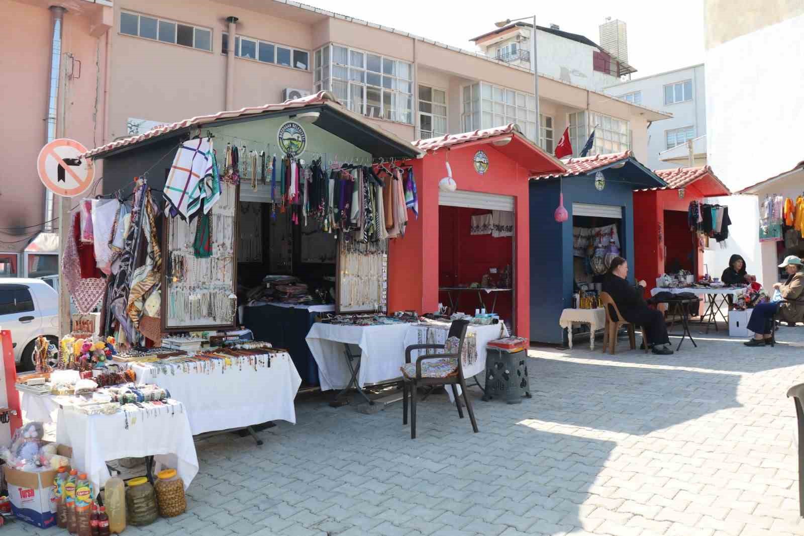 Üretici kadınların emeklerini sergilediği alanda anlaşmazlık iddiası
