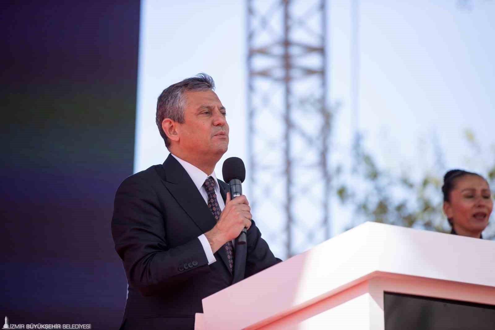 Urla’da 25 projenin açılış ve temel atma töreni
