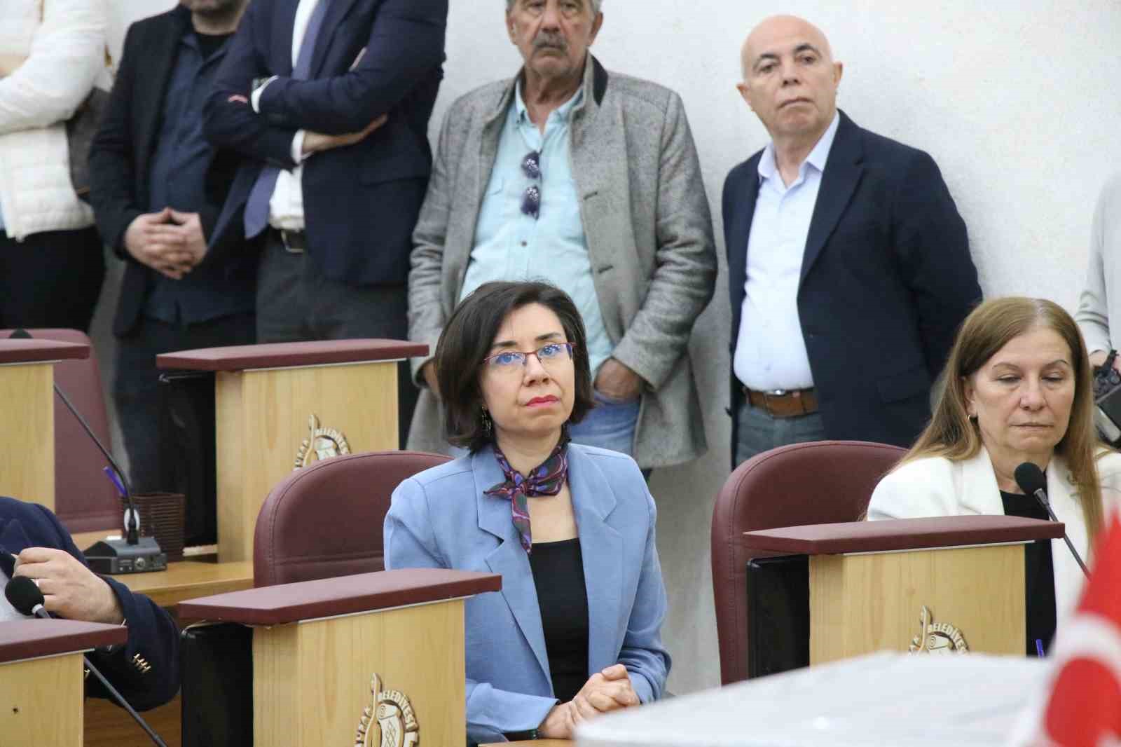 Uşak Belediye Başkan Vekilliğine Hatice Terekeci Özkan seçildi
Uşak Belediye Başkan Vekilliğine Hatice Terekeci Özkan seçildi