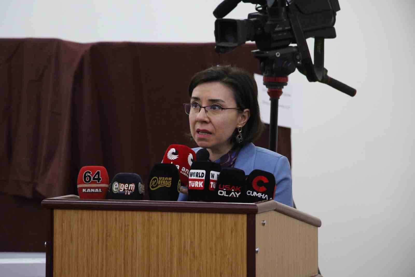 Uşak Belediye Başkan Vekilliğine Hatice Terekeci Özkan seçildi
Uşak Belediye Başkan Vekilliğine Hatice Terekeci Özkan seçildi