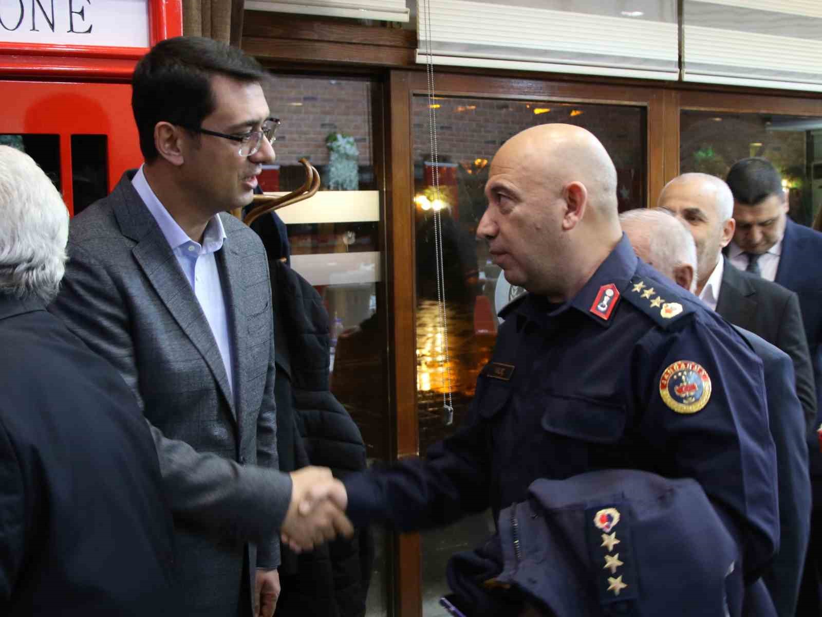 Uşak protokolü bayramlaşma töreninde buluştu
