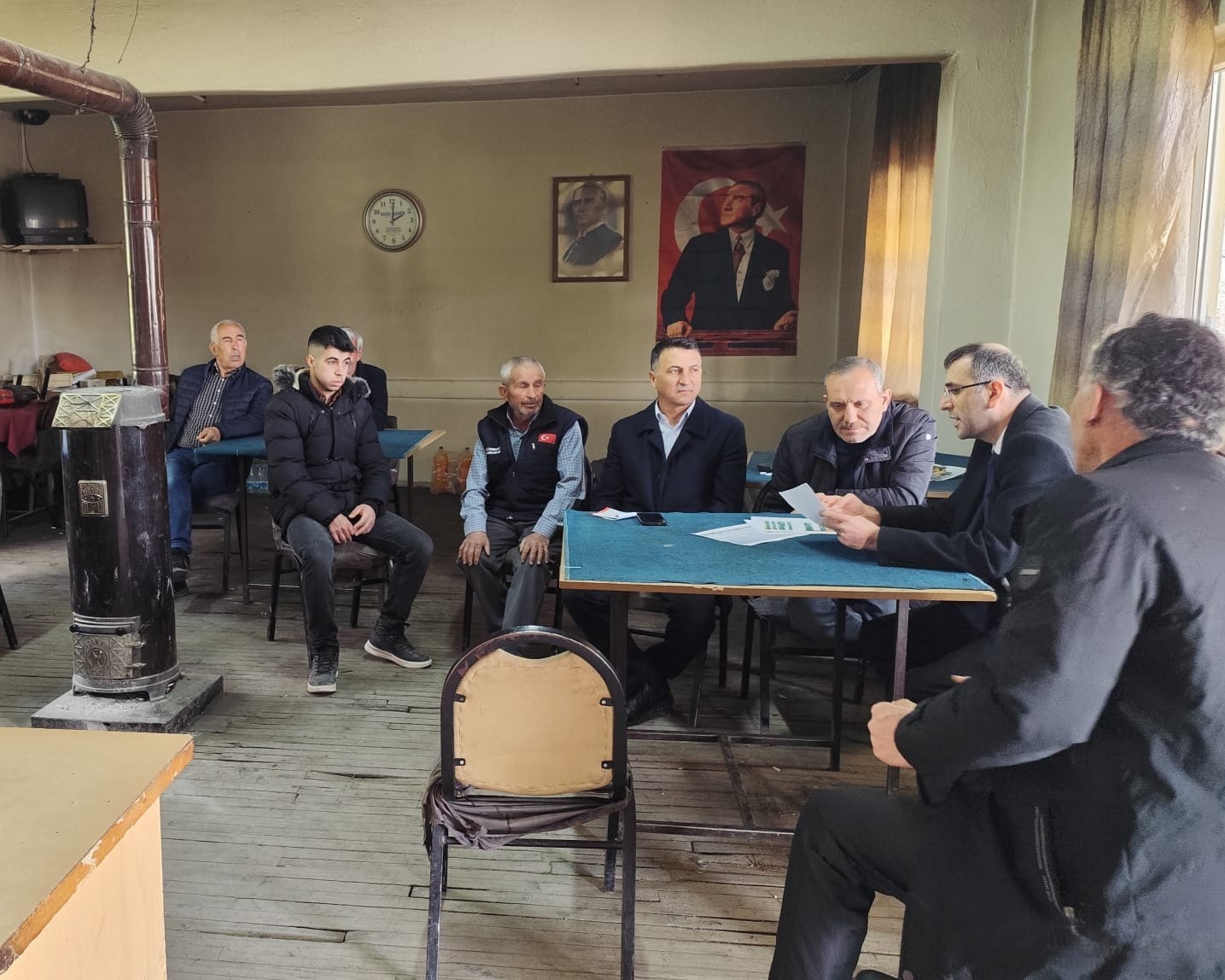 Uşak Tarım ve Orman Müdürlüğü ekipleri üreticilerle bir araya geldi
